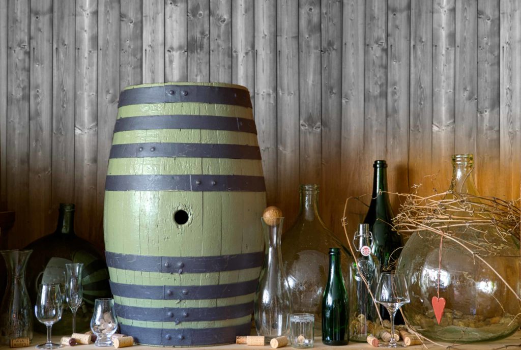 Le tonneau verre magasin Yverdon-les-Bains Rhums Whiskys Absinthe Spiritueux Vins Champagnes Sirops artisanaux