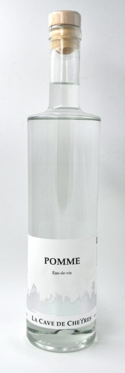 Pomme eau-de-vie premium spiritueux haut-de-gamme fribourg spiritueux 43% volume la cave de cheyres distillerie michel fine eau-de-vie terroir fribourg terroir fribourgeois ramassé à la main fruits suisses cheyres aoc